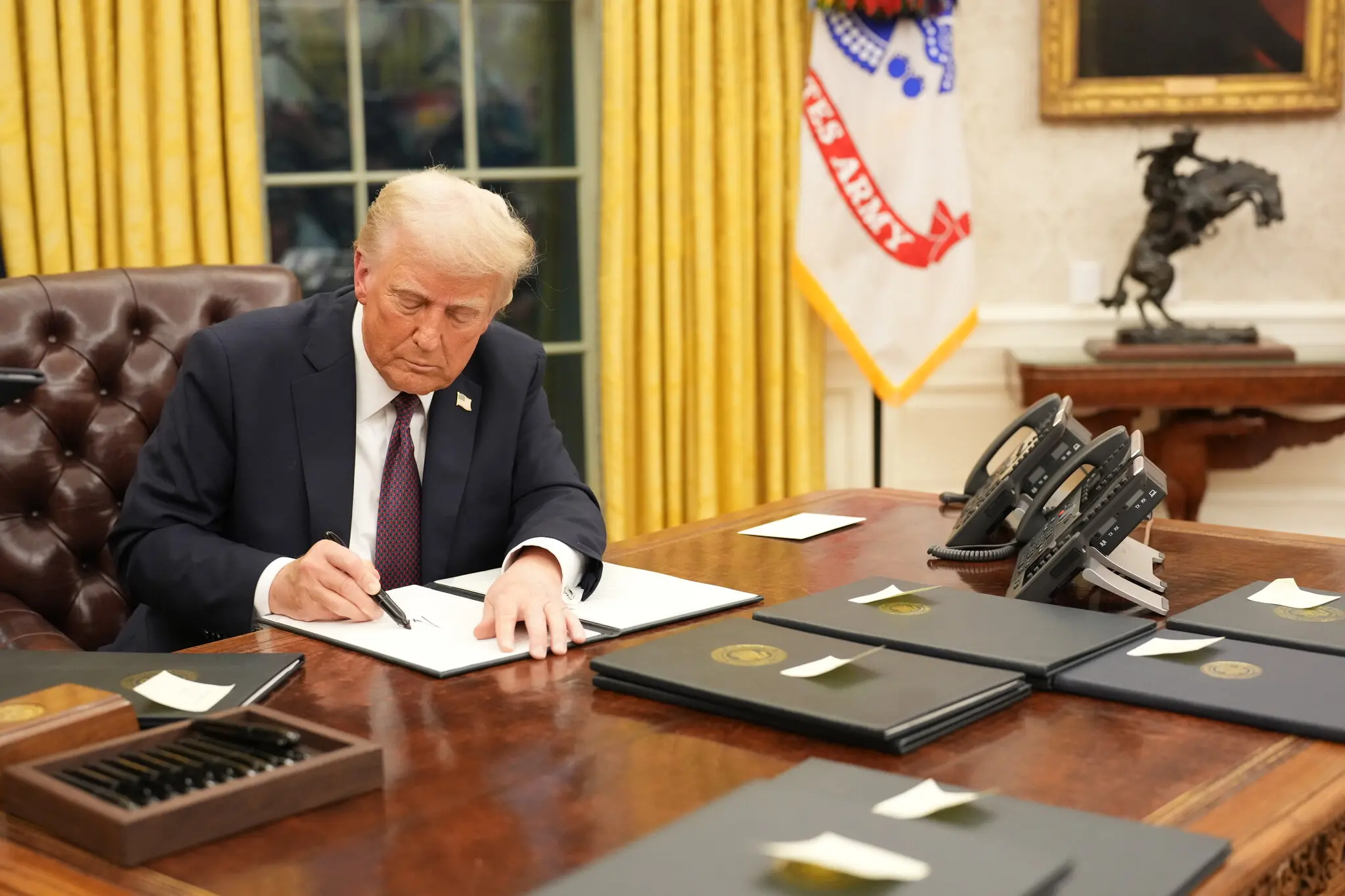 США змінює правила громадянства за народженням: новий указ Дональда Трампа та його наслідки